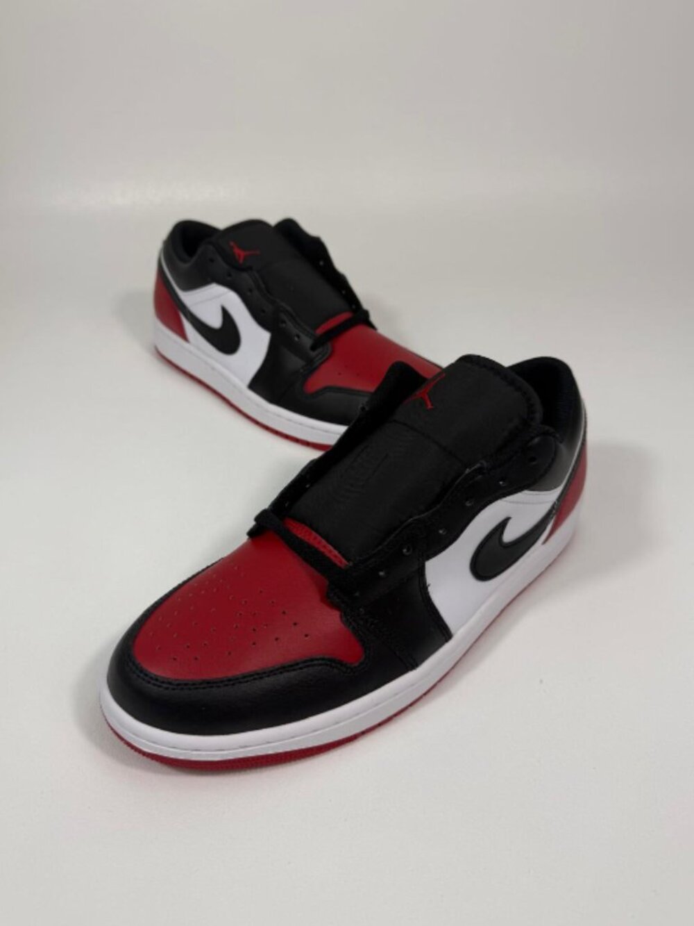 Men Air Jordan 1 Low Sneakers 8 White/Black-Varsity Red-White - Picture 2 of 5